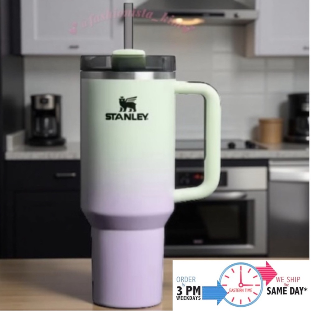 Halloween Stanley 40 oz Quencher H2.0 FlowState Tumbler Hypnotic Green Ombre NWT